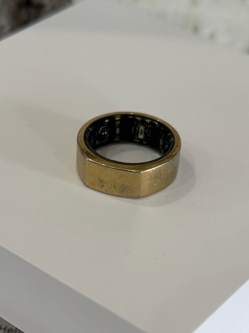 Oura Ring Gen 3 Gold Size 8